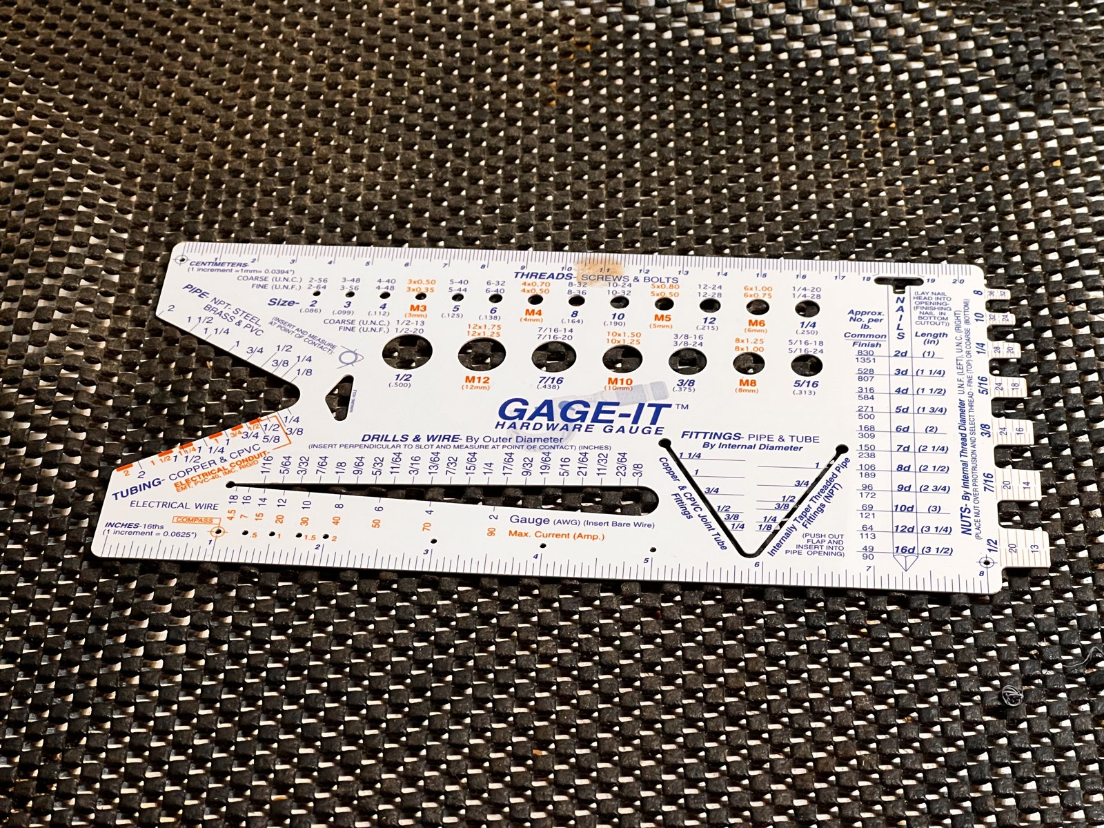 3D Printed Imperial/Metric Diameter Gauge for Screws and Drill Bits